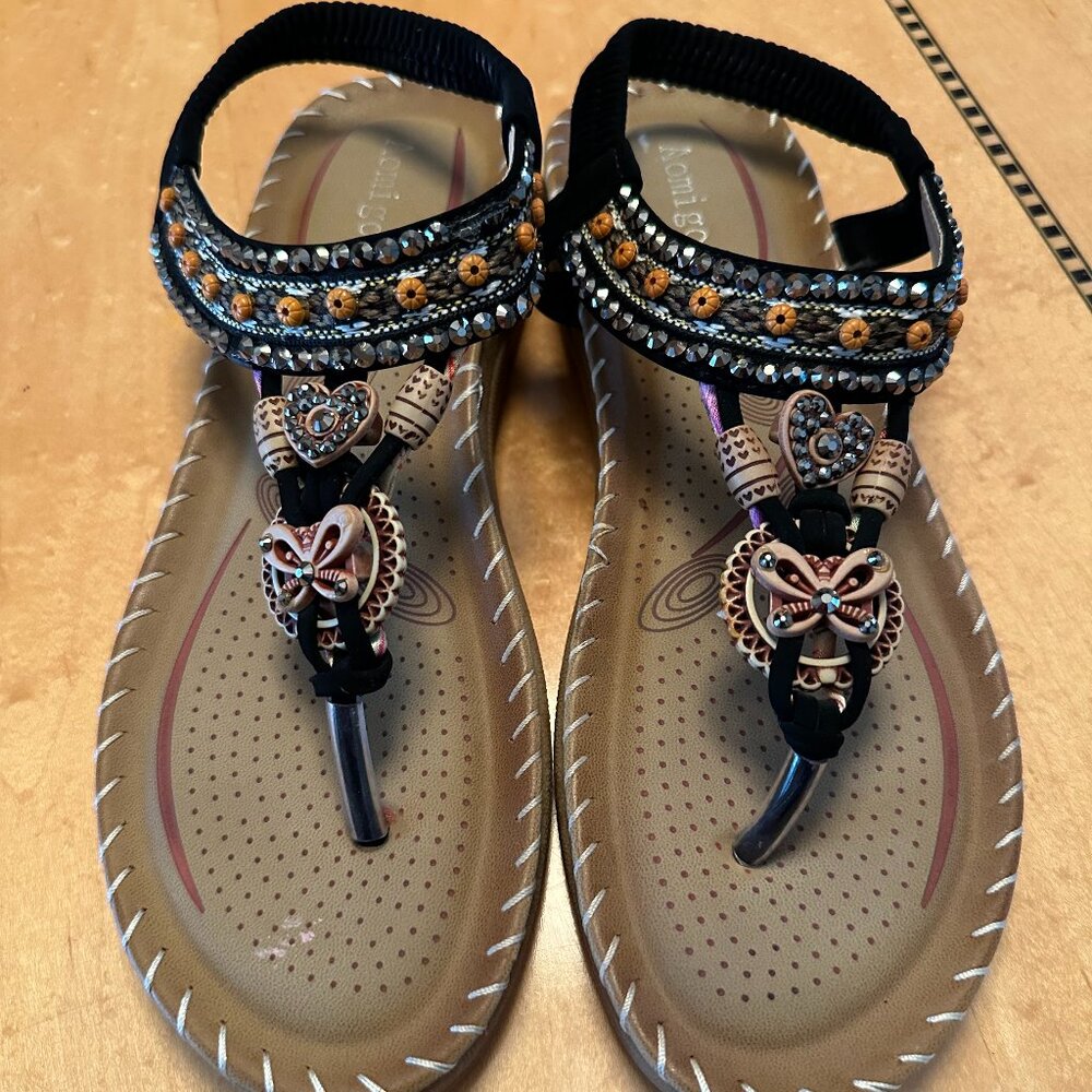 Aomigoct Sandals Womens size 40 (9) beaded Bohemian t-strap Black